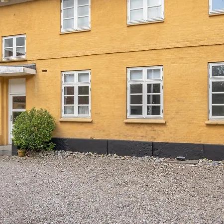 With A View - 2 Apartament *